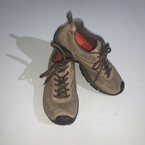 Teva Shoes Womens Size 7 Brown Suede Comfort Walking Trail Sneakers
